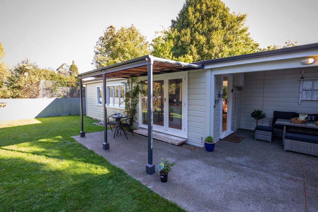 Hop, Skip And Jump To The Lake - Te Anau House Luaran gambar