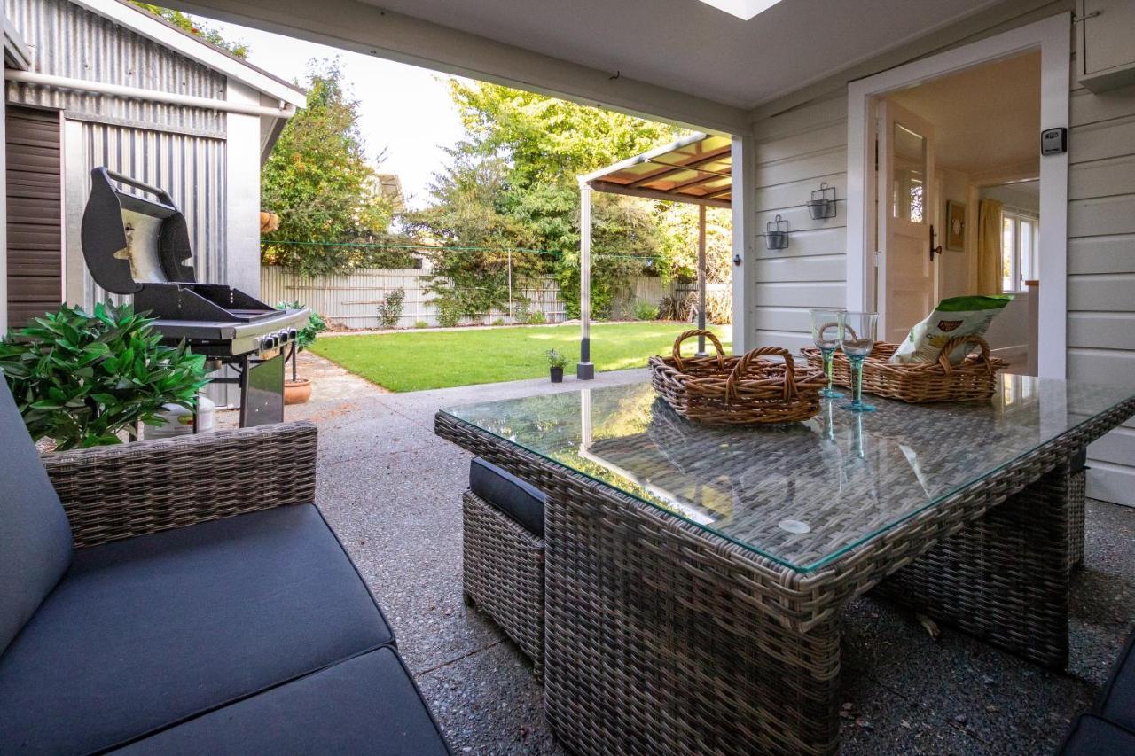 Hop, Skip And Jump To The Lake - Te Anau House Luaran gambar
